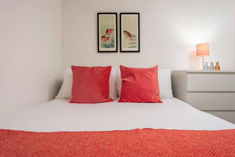Bedroom 2, Walker Suite No73 - Donnini Apartments, East Ayrshire