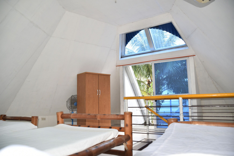 Bedroom 2, King Arthur's Place, Alcoy
