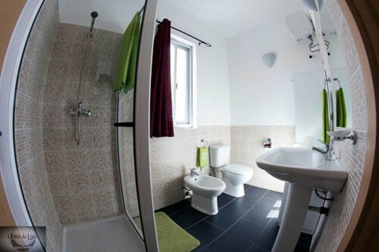 Bathroom 3, Cala Da Lua