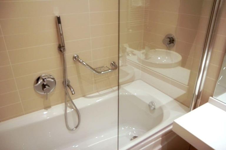 Bathroom 5, UNA Hotels Le Terrazze Treviso Hotel & Residence, Treviso
