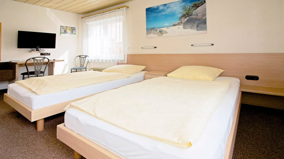 Bedroom 3, Hotel Victoria, Lörrach