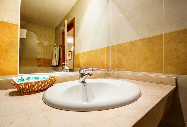 Bathroom 4, La Cañada, Guadalajara