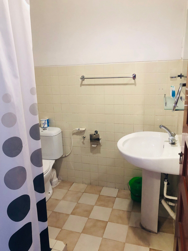 Bathroom 5, Hotel Hemadan, Aluthgama