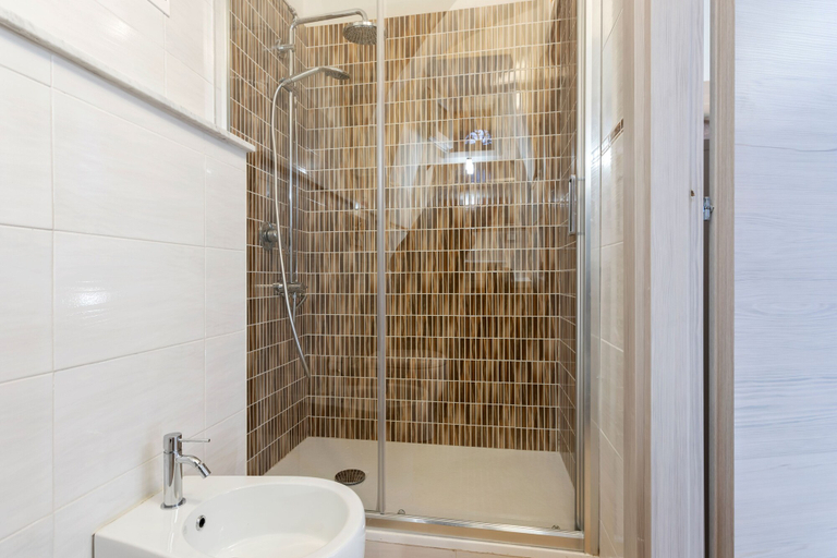 Bathroom shower, Cerami Studio Flat, Catania
