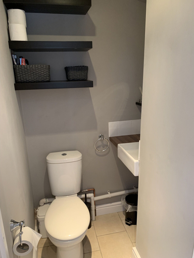 Bathroom 3, BedrockLodge Buisness Centre HolidayLets, South Gloucestershire