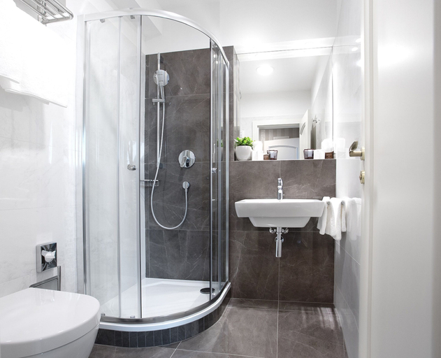 Bathroom 3, Hotel Schwaiger, Praha 6