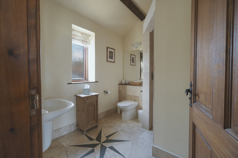 Bathroom 4, Brickfields Farm, North Yorkshire