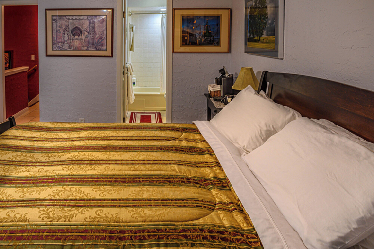 Bedroom 4, Cypress Fairway Village, Hays