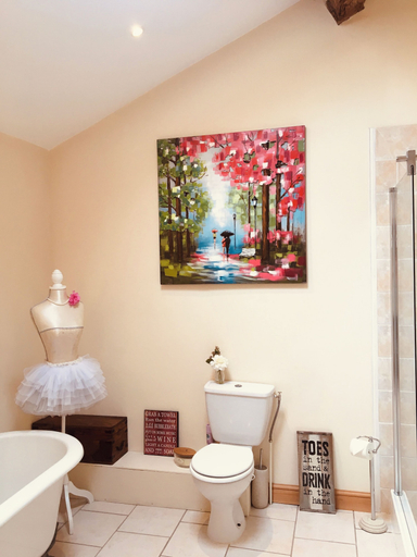 Bathroom 5, 2 Rue des Sources Fraiches, Haute-Vienne