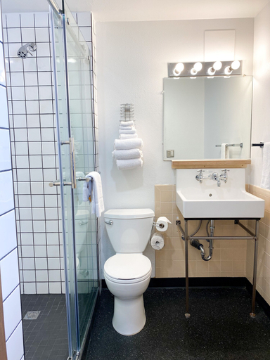 Bathroom 4, Hotel Corvallis, Benton