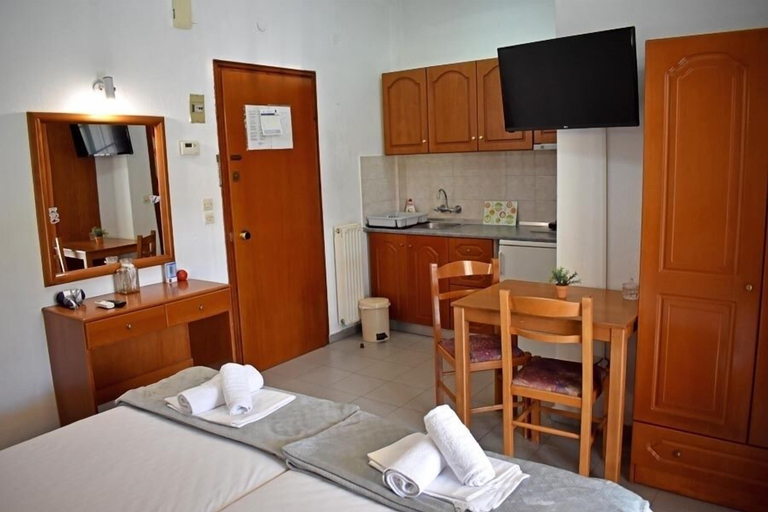 Bedroom 2, Galanis Hotel, Central Macedonia