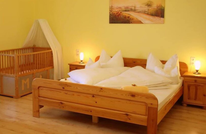 Bedroom 4, Gasthof-Pension Kerber, Passau