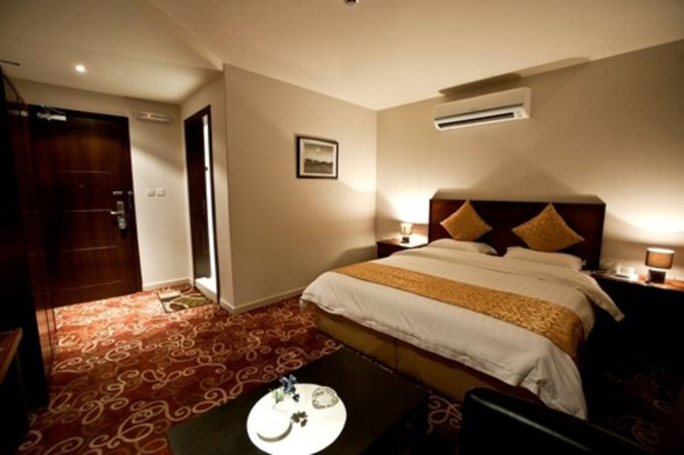 Bedroom 5, Executive Suites, Riyadh