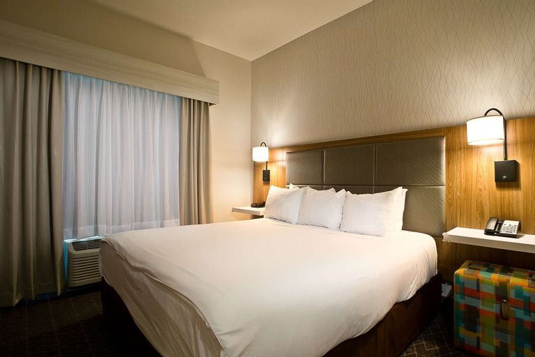 Bedroom 26