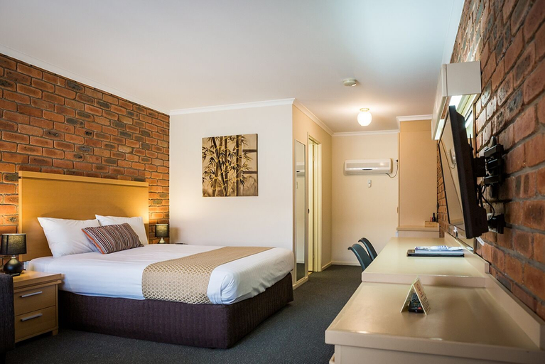 Bedroom 3, Australian Settlers Motor Inn, Swan Hill - Central