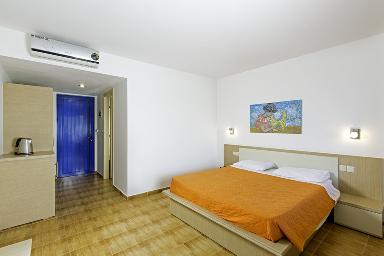 Bedroom 4, Ekaterini Hotel, South Aegean