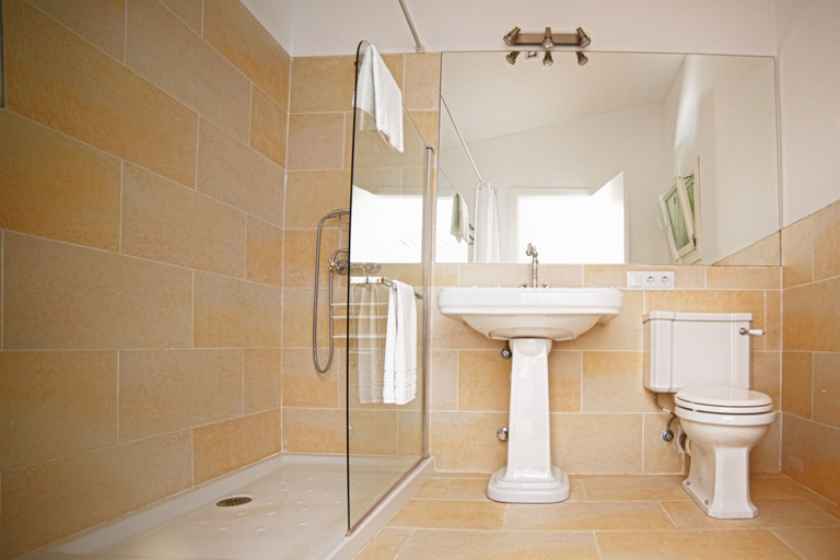 Bathroom 4, Finca Hotel Son Pont, Baleares