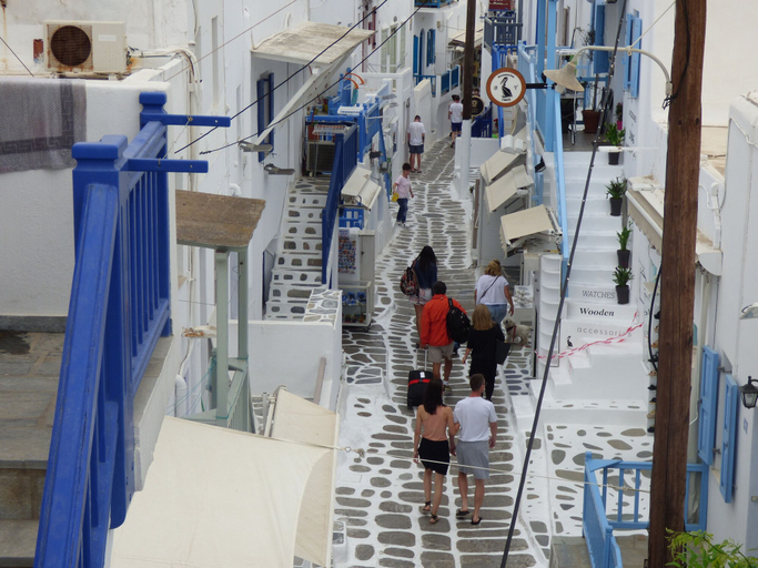 Others 5, Famprikas house in Mykonos, South Aegean