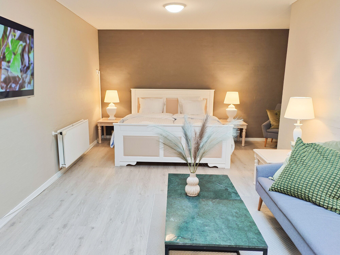 Bedroom 2, Rønnes Hotel, Jammerbugt