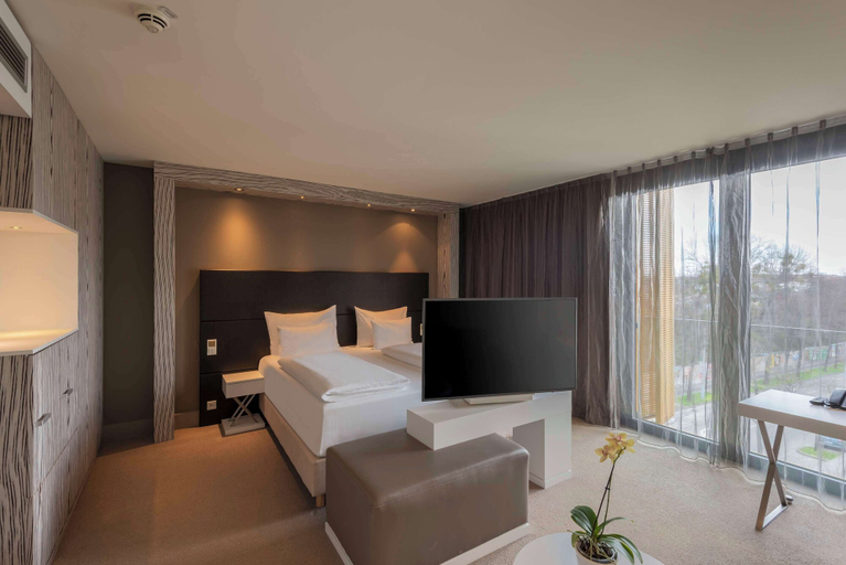 Bedroom 2, DoubleTree by Hilton Vienna Schonbrunn, Wien
