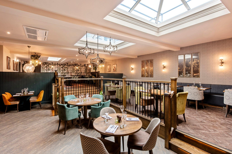 Food & Drinks 5, The George Hotel, Essex
