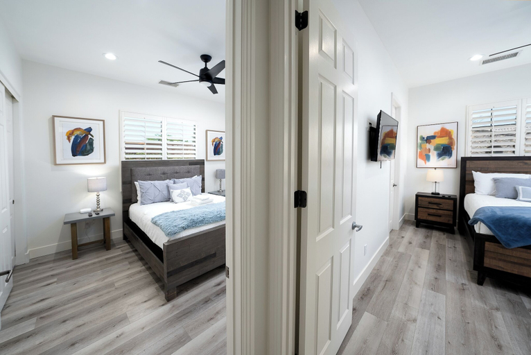 Bedroom 3, Luxurious 5BR Resort Style Home w/ Pool & Spa, Riverside