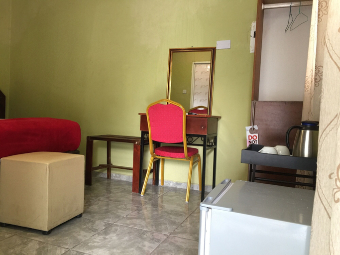 Others 4, Island Avenue Guest House, Tutume
