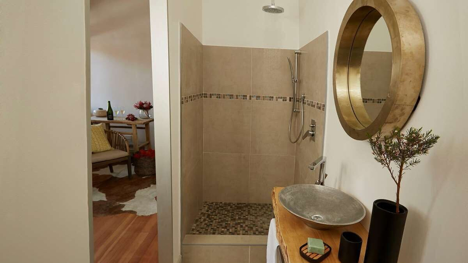 Bathroom, No5 Guesthouse, City of Cape Town