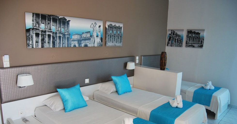 Bedroom 3, Blue Nest, South Aegean