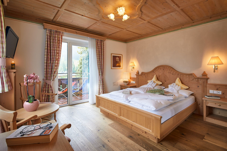 Bedroom 3, Hotel Savoy, Bolzano