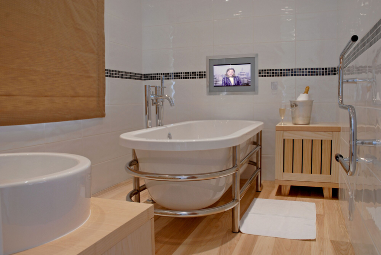 Bathroom 4, Antoinette Hotel Wimbledon, London
