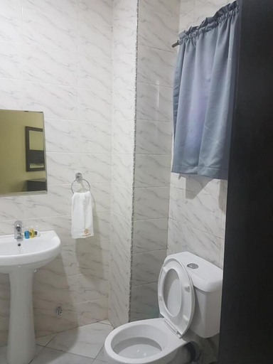 Bathroom, Brookville Hotel & Suites, Bwari