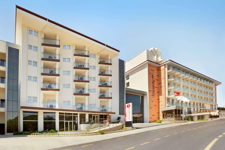 Exterior & Views 2, Ramada Hotel & Suites by Wyndham Kusadasi, Kuşadası