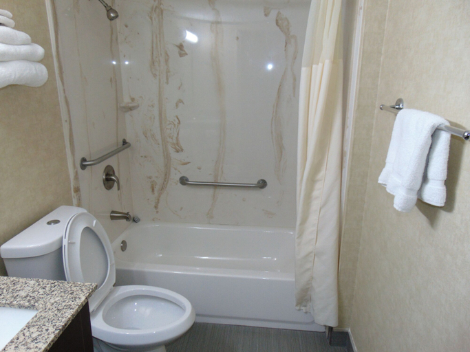 Bathroom 3, La Mirage Motor Inn, Middlesex