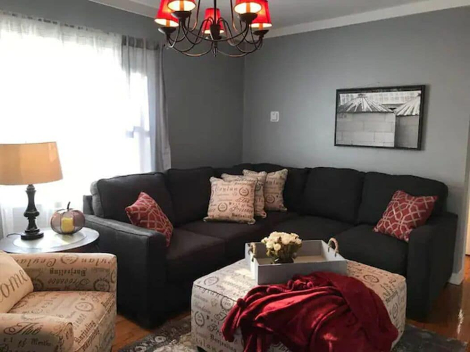 Others 4, Country-Chic Cottage, Kanawha