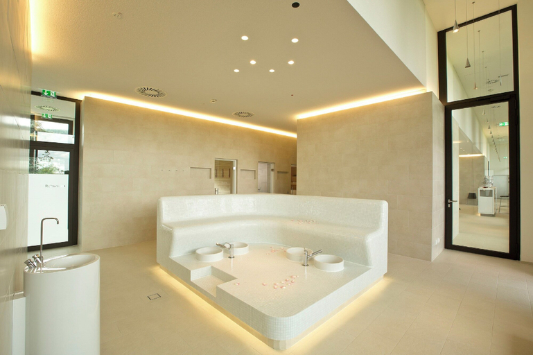 Bathroom 4, Hotel Kloster Haydau, Schwalm-Eder-Kreis