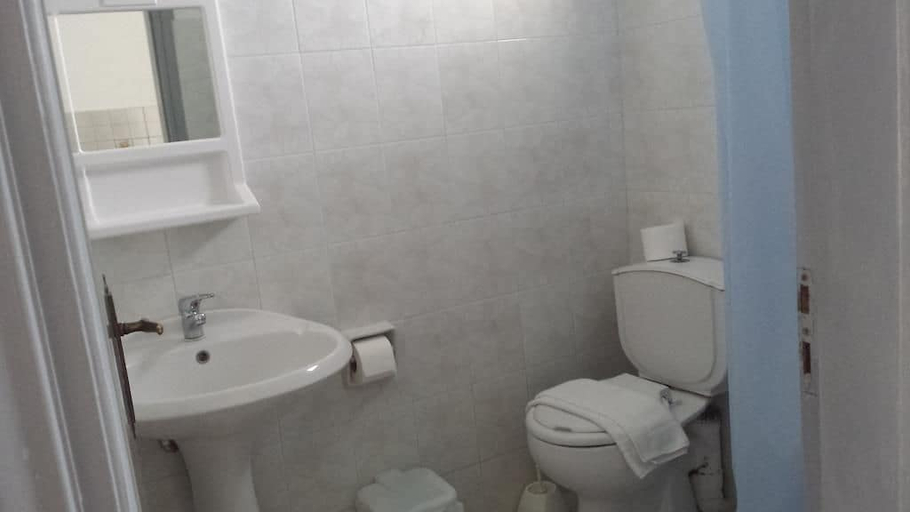 Bathroom, Summerdays Studios, South Aegean