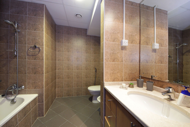 Bathroom, Luxury 1 Bedroom in Hamilton Residency, Dubai