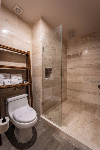 Bathroom 5, Hotel MID Project, Mérida