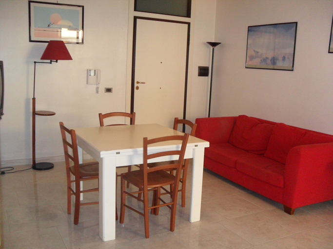 Others 3, Baia Blu, Lecce