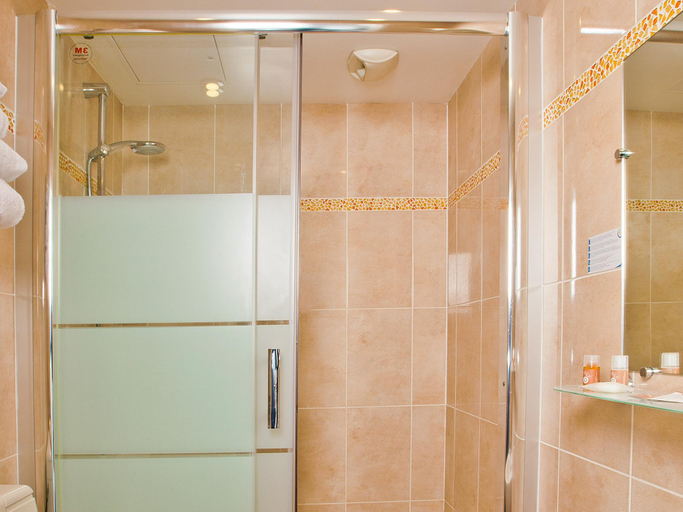 Bathroom 3, Hotel Meridional, Paris