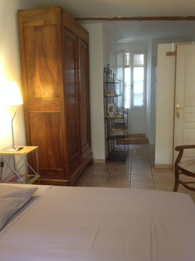 Bedroom 2, Chambres d'Hôtes de Fleurus, Hérault