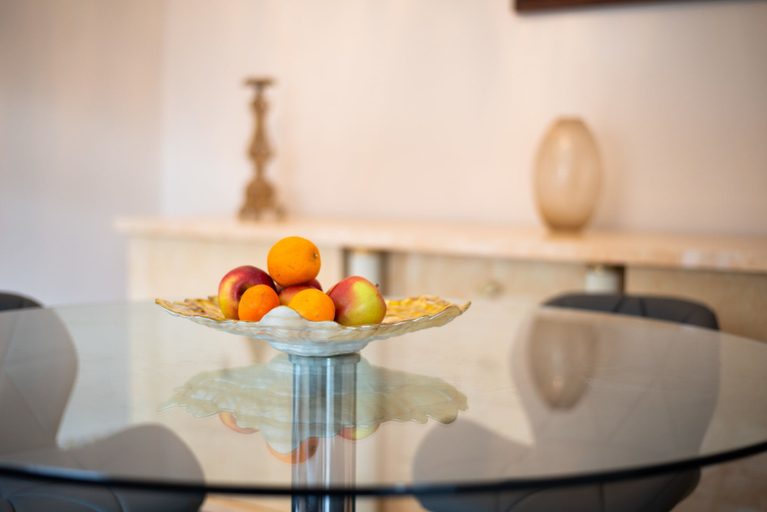 Food & Drinks 5, Willows-Cardiff Guest House, Cardiff