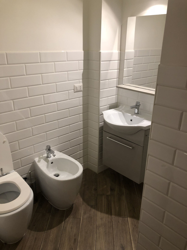 Bathroom 5, Rent Rooms Colosseum, Roma