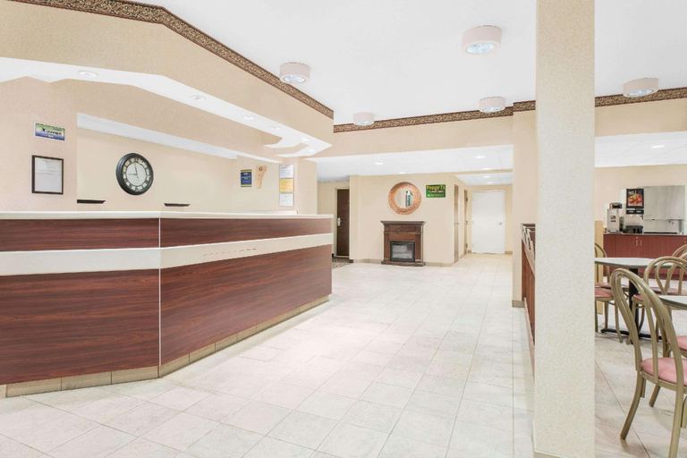 Public Area 2, Microtel Inn & Suites By Wyndham Hamburg, Berks