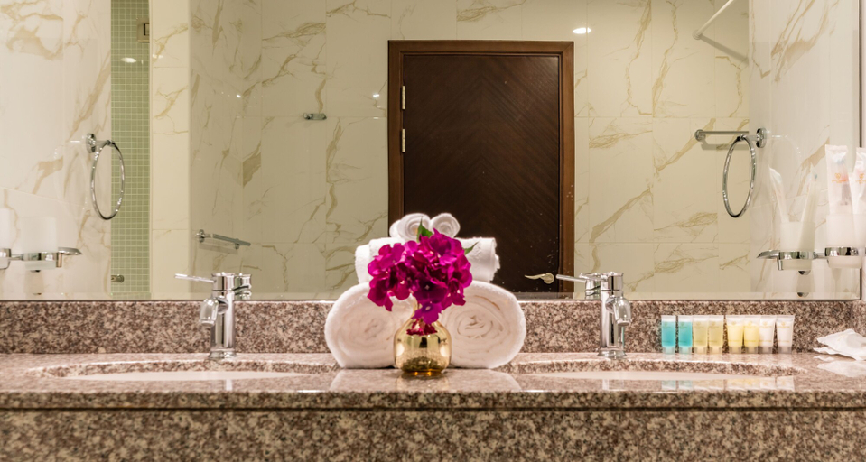 Bathroom 5, GLOBALSTAY. Sarai Private Pool Homes and Villas, Dubai