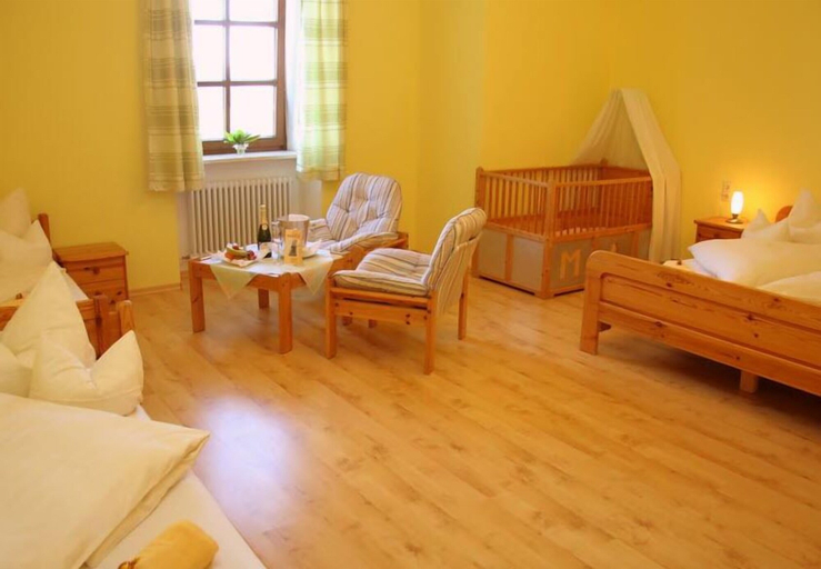 Bedroom 2, Gasthof-Pension Kerber, Passau