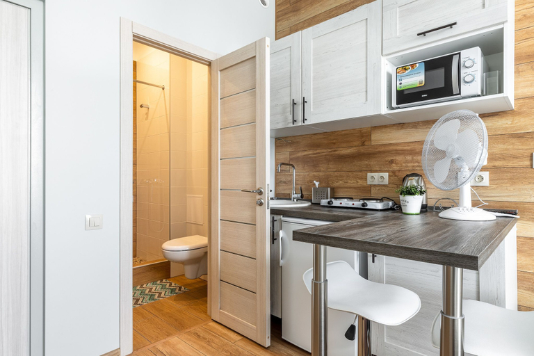 Others 5, Apartment on Butlerova 7B, Western