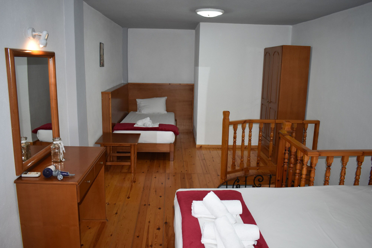 Bedroom 3, Galanis Hotel, Central Macedonia