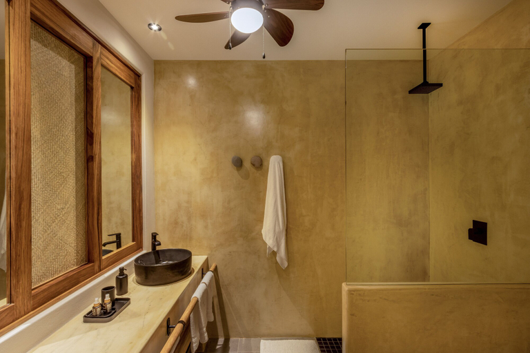 Bathroom 5, Hotel Casa Bocana, Dist. Pochutla